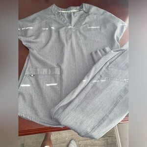 Gray nurse/doctor scrubs set size XS women